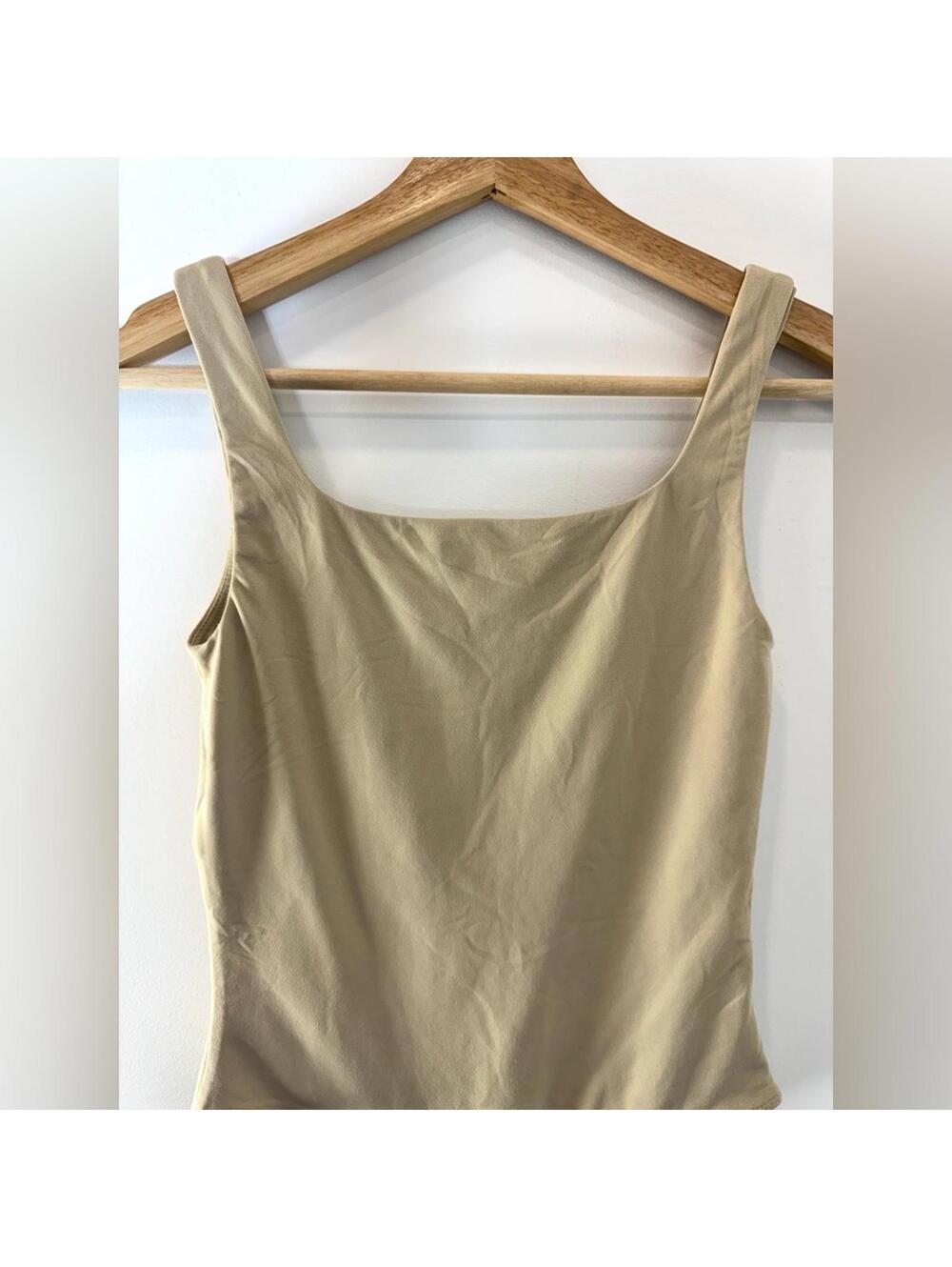 Aritzia Babaton Contour Squareneck Tanktop Bodysuit - S - Beige - Picture 5 of 7
